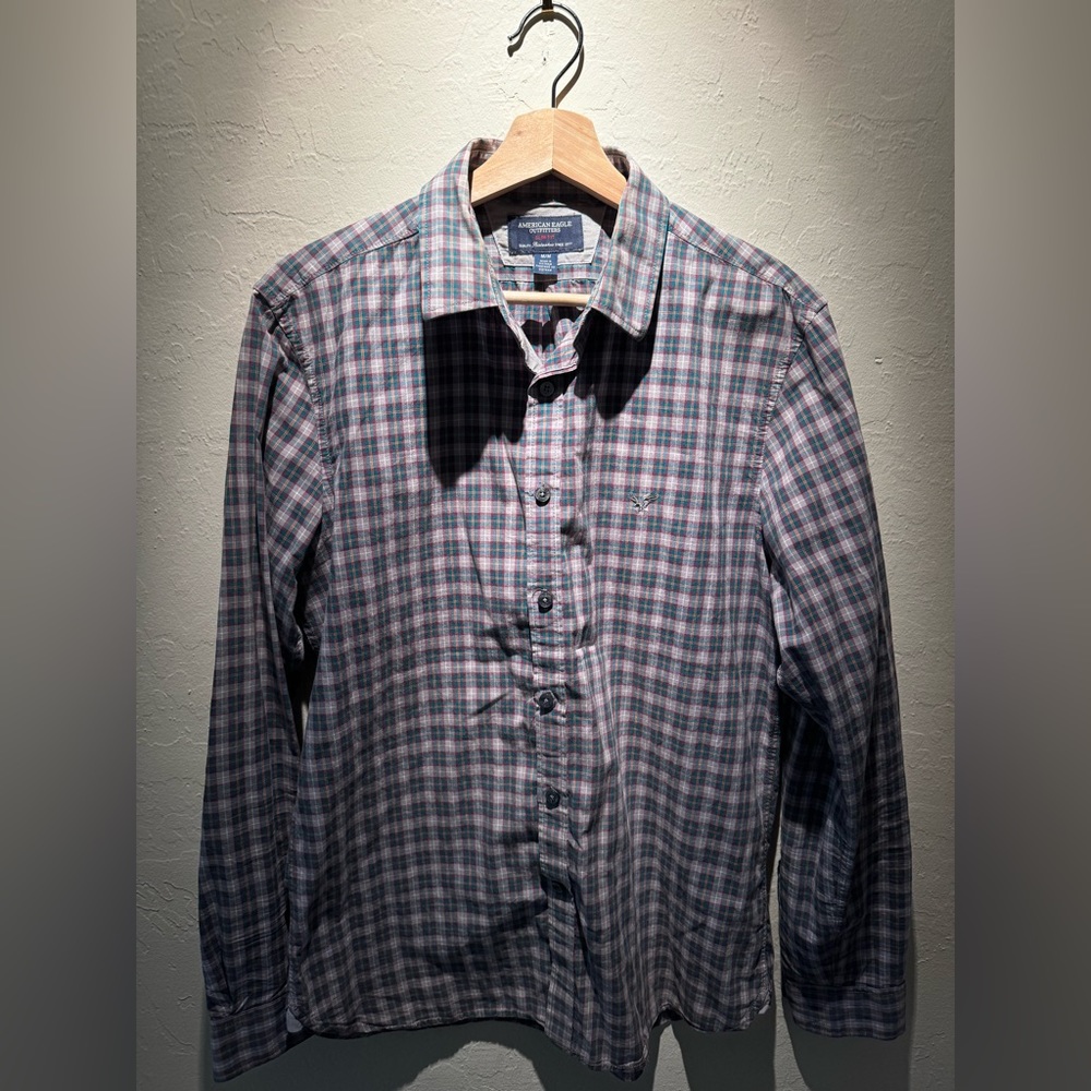 American Eagle slim fit button down!